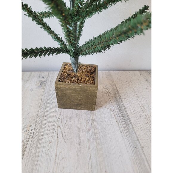 Mini farmhouse style tree pine xmas home decor tabletop figure - Picture 3 of 11
